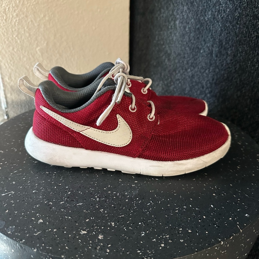 Nike Kids Roshe one Red
